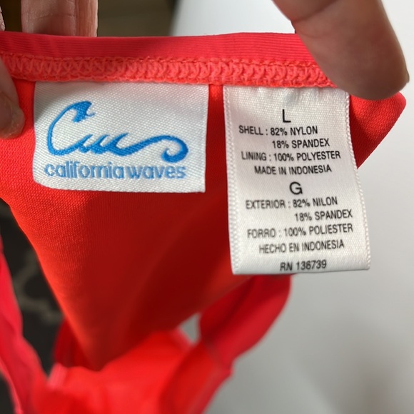California Waves Bandeau Style Bikini  SIZE LARGE - Picture 6 of 7